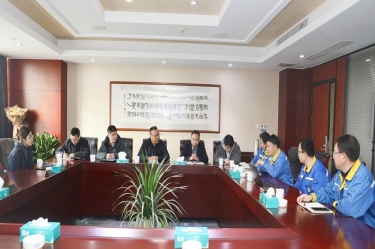 平湖市副市长管立松一行莅临888集团纸业慰问高端人才